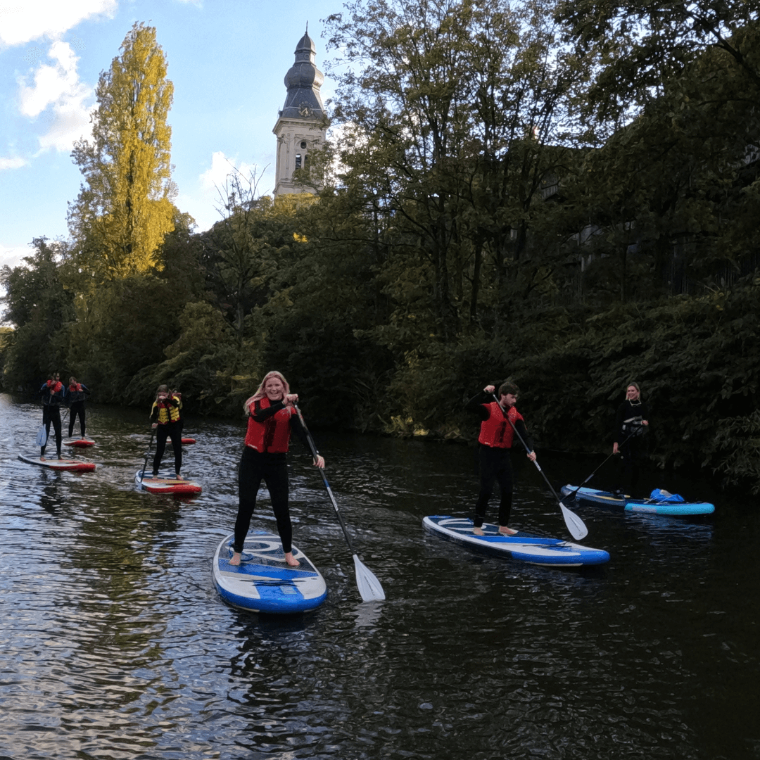 Amanzie SUP tour Gent studenten stand up paddle watersport Oost-Vlaanderen